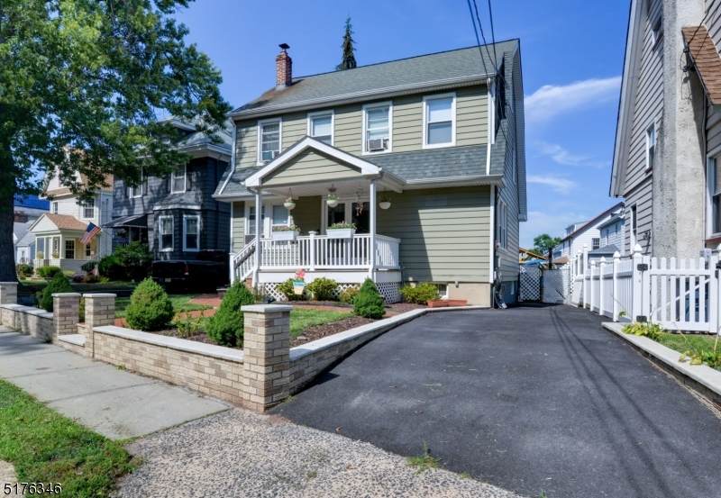 328 Joralemon St - Photo 1