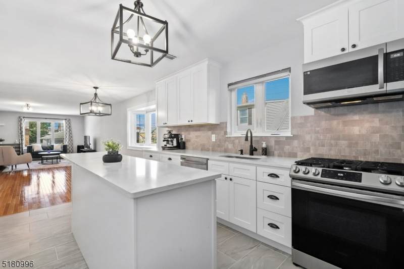 176 Prospect St - Photo 1