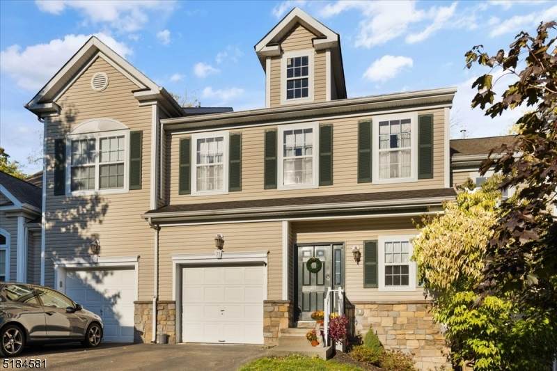 73 Pinehurst Dr - Photo 1