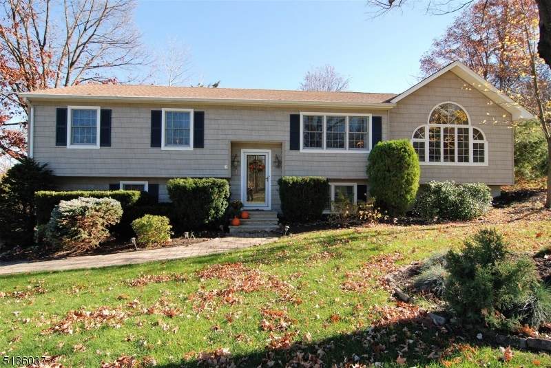 6 Nimbus Dr - Photo 1