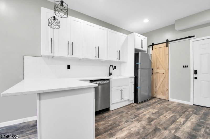 29 Edison St - Photo 1