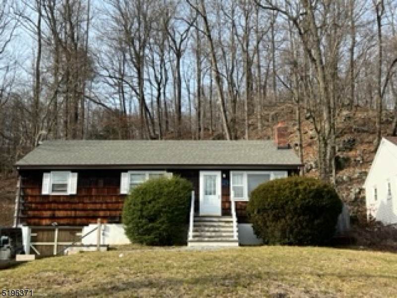 25 Truman Blvd - Photo 1