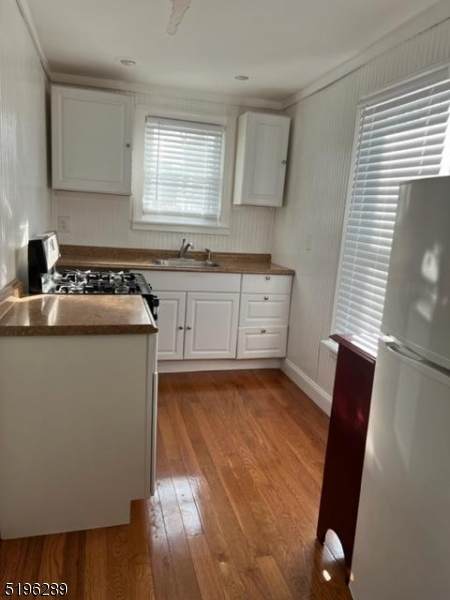 36 Cottage St (Floor 2) - Photo 1