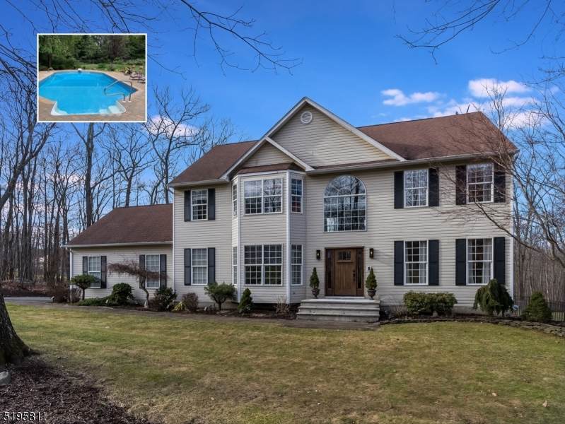 31 Stonehedge Dr - Photo 1