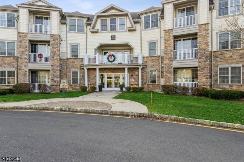 179 Victoria Dr - Photo 1