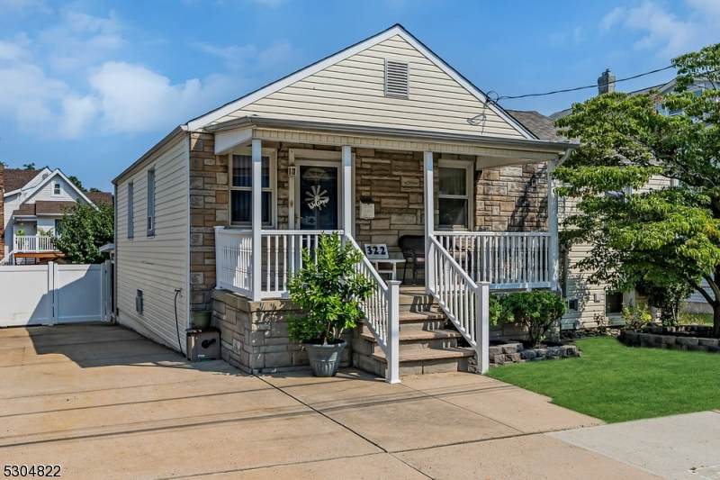 322 George St - Photo 1