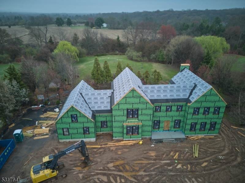 6 Madison Ave - Photo 1