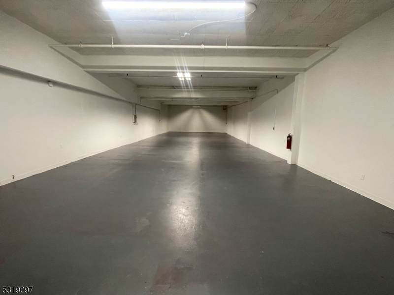 https://bt-photos.global.ssl.fastly.net/gsmls/orig_boomver_3_3929511-2.jpg