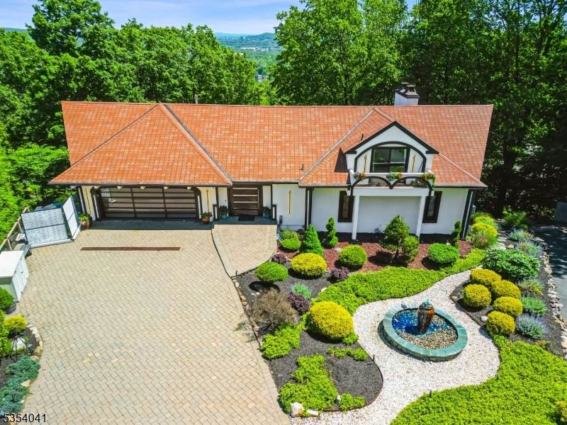 18 Fairview Dr - Photo 1