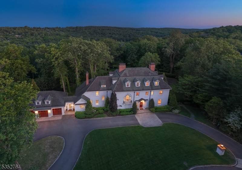 10 Rowan Rd - Photo 1