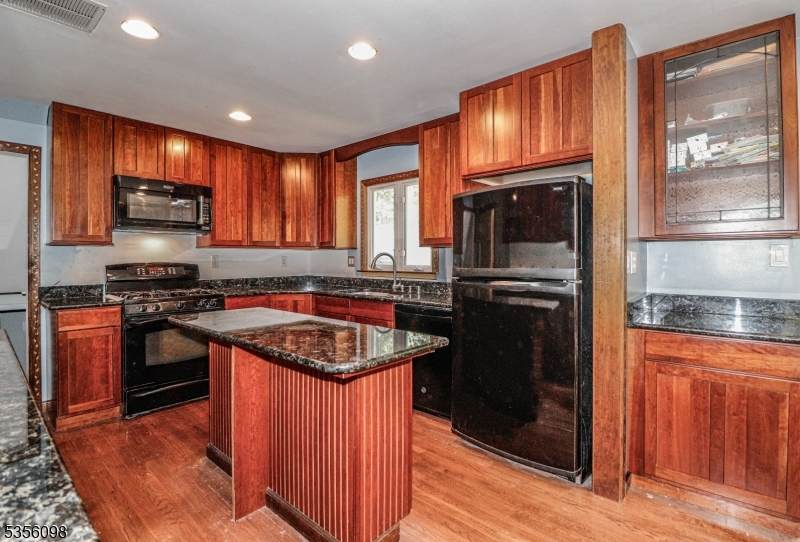 142 Timber Dr - Photo 1