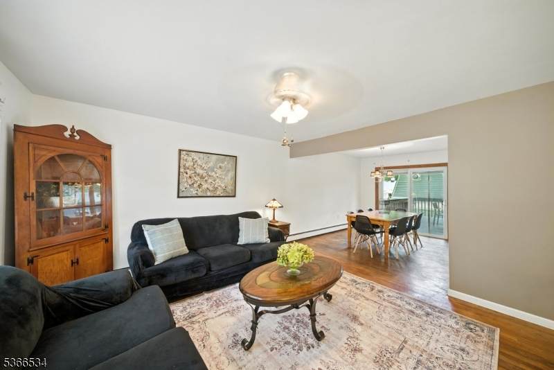 54 Pine Ln - Photo 1