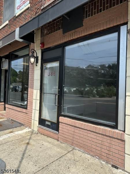 386 Franklin Ave - Photo 1
