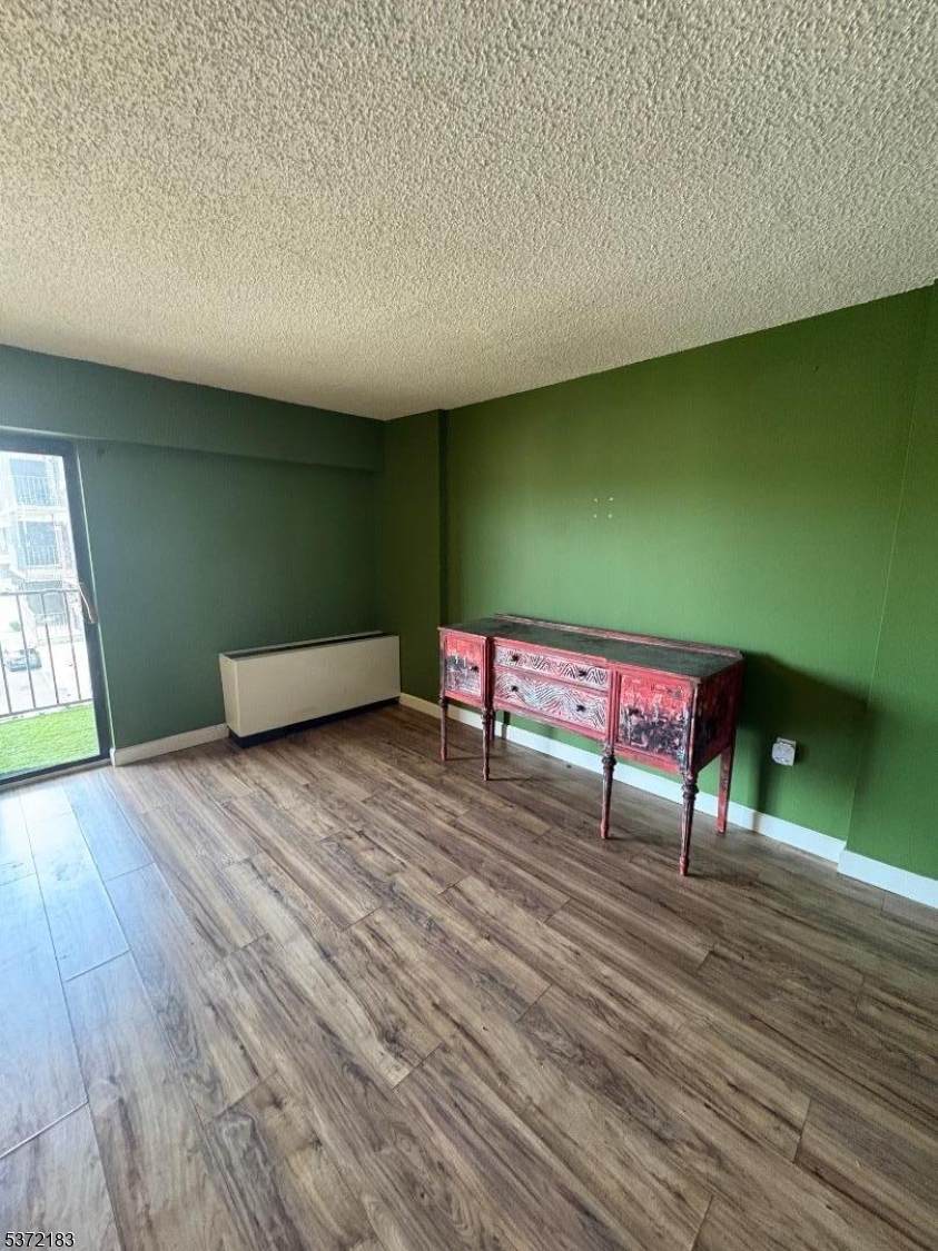 10 N Wood Ave - Photo 1
