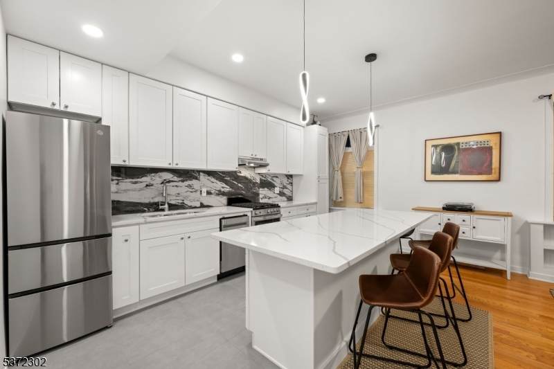 6015 Kennedy Blvd - Photo 1