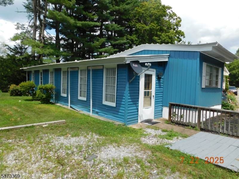 62 Back St - Photo 1