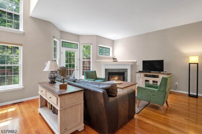 25 Rock Creek Woods Dr - Photo 1