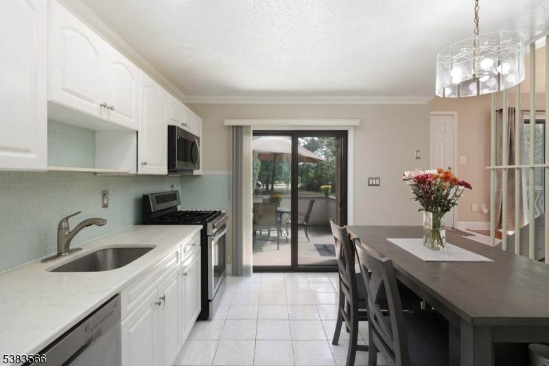 23 Sherborne St - Photo 1