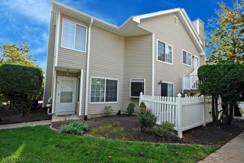 25 Stevens Court - Photo 1