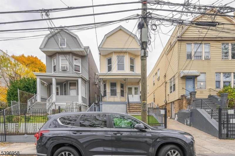 107 Randolph Ave - Photo 1