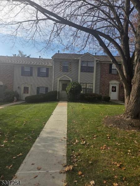 279 English Place - Photo 1