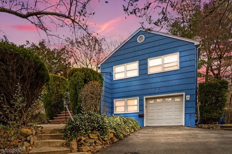 340 Livingston Ave - Photo 1