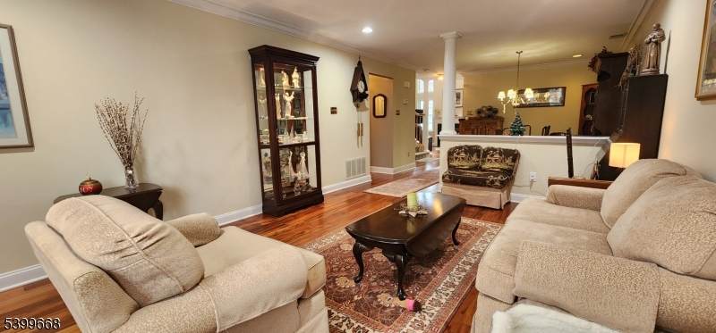 1305 S Branch Dr - Photo 1