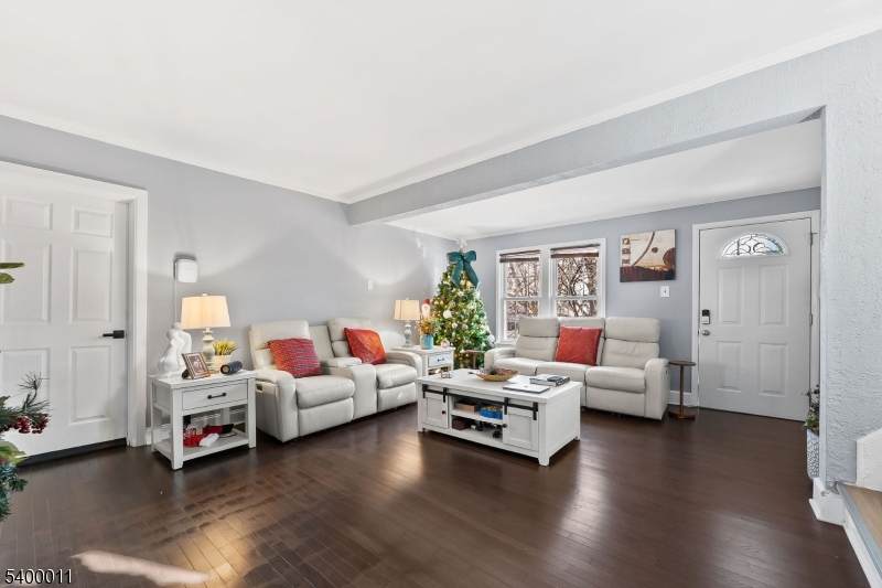 71 Spring St - Photo 1