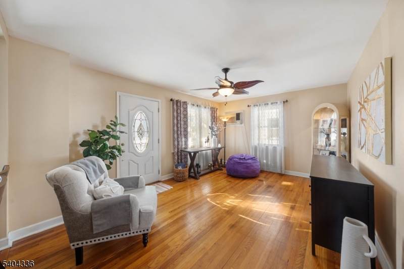 38 Pallant Ave - Photo 1