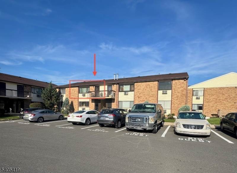 528 Cricket Ln - Photo 1