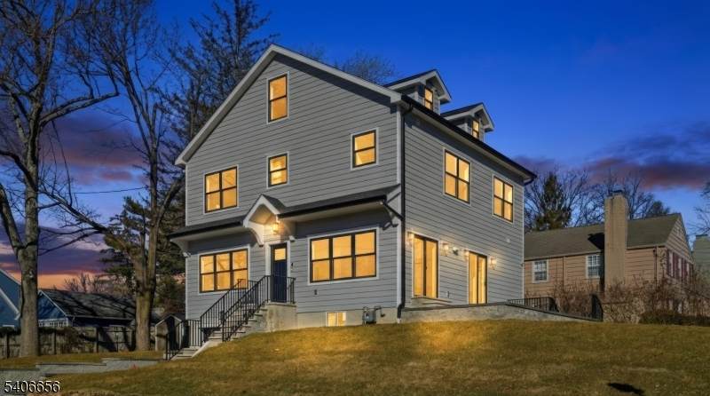 4 Hilltop Way - Photo 1