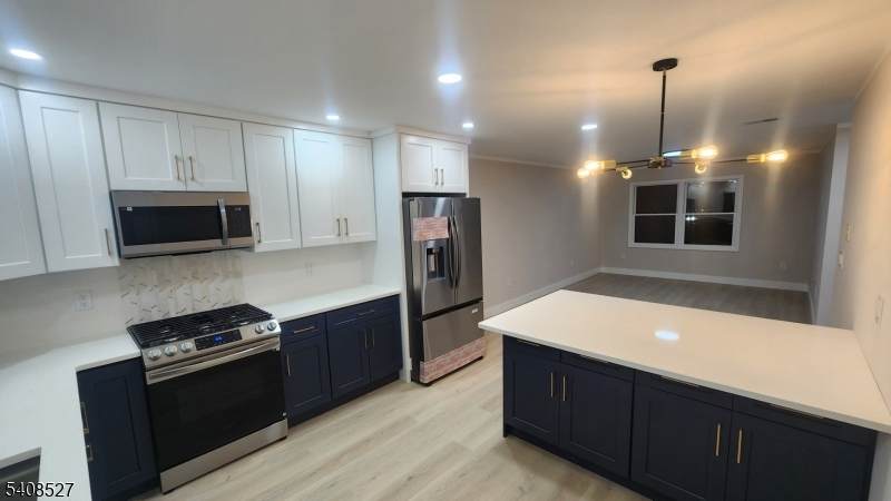 731 Lake Ave - Photo 1