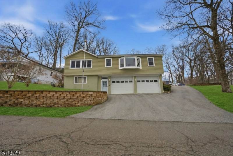335 Elmira Trl - Photo 1