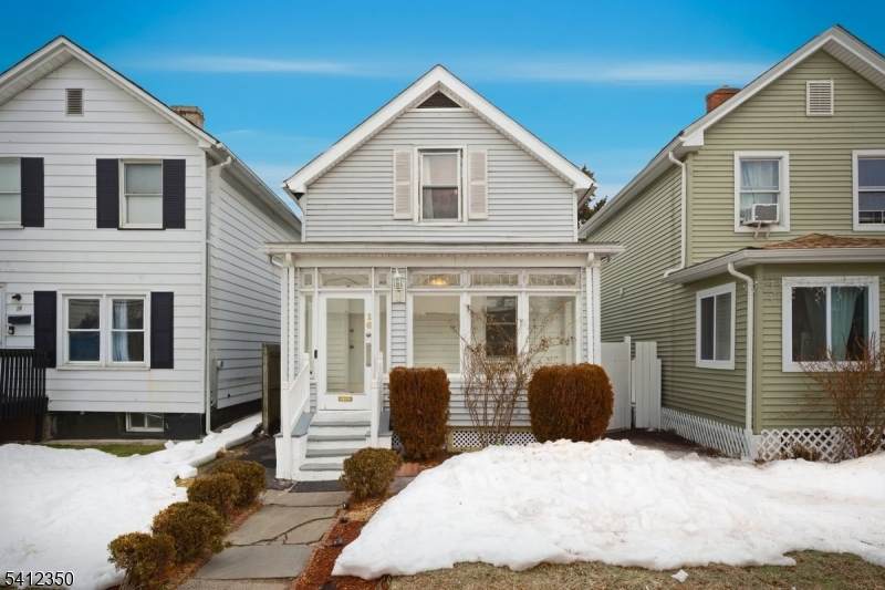 16 Steiner Pl - Photo 1