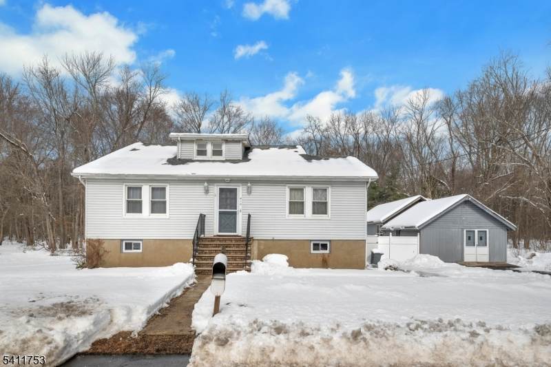 410 Horseneck Rd - Photo 1