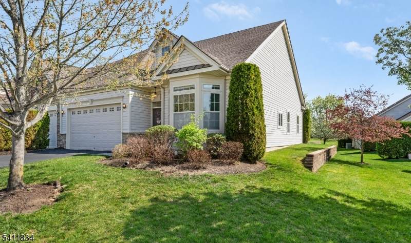 540 Edward St. - Photo 1