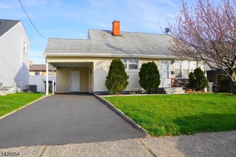 160 Brown Ave - Photo 1