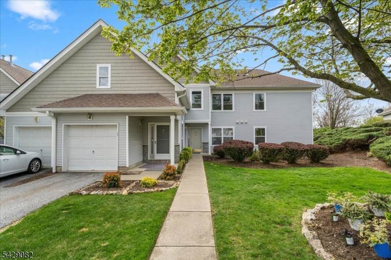 13 Eagles Nest Ln - Photo 1