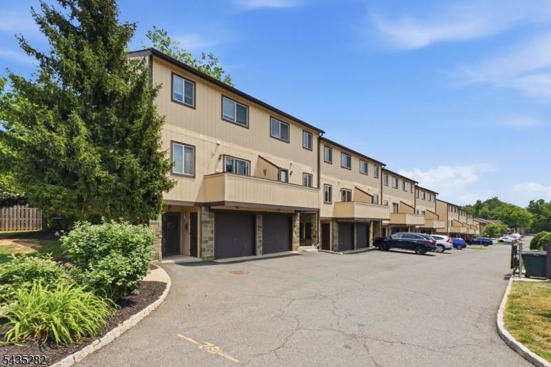 31 Chelsea Way - Photo 1