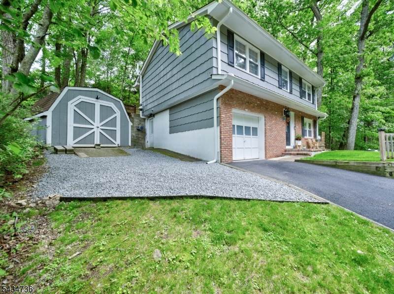 432 Lakeside Ave - Photo 1