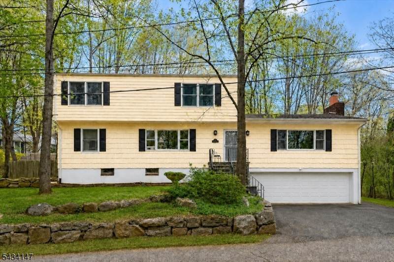 33 Brooksyde Ave - Photo 1