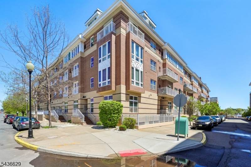368 Rector St - Photo 1