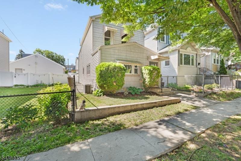 143 Sylvan Ave - Photo 1