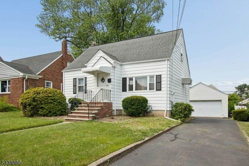430 Myrtle Ave - Photo 1