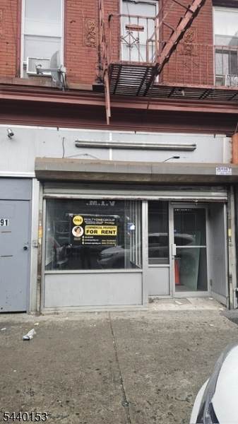 91 Market St - Photo 1