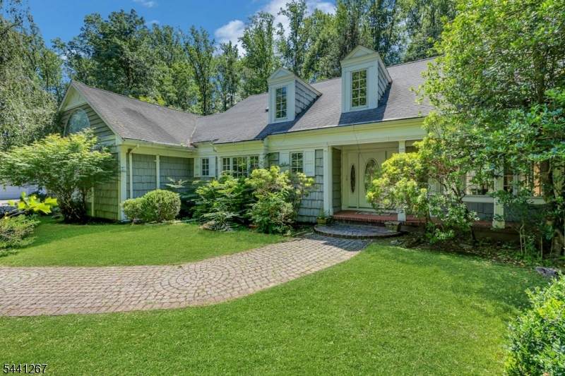 225 Sunlit Drive - Photo 1