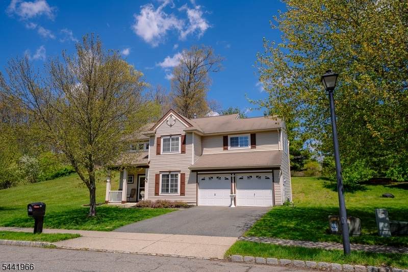 92 Connelly Ave - Photo 1