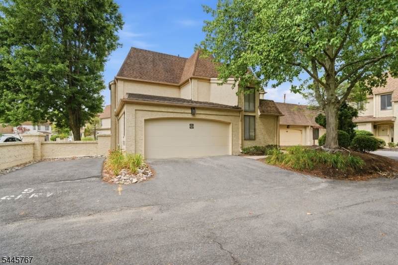 93 Gate House Ln - Photo 1