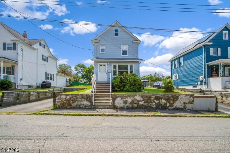 13 North St - Photo 1