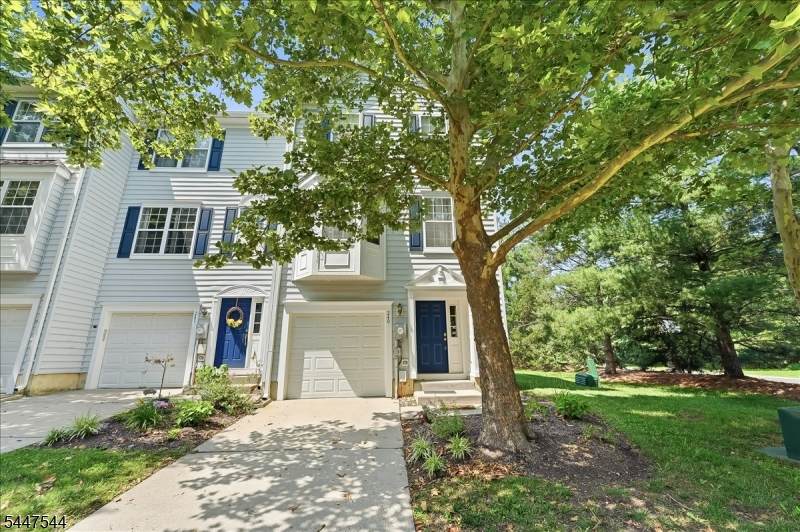 240 William Livingston Ct - Photo 1